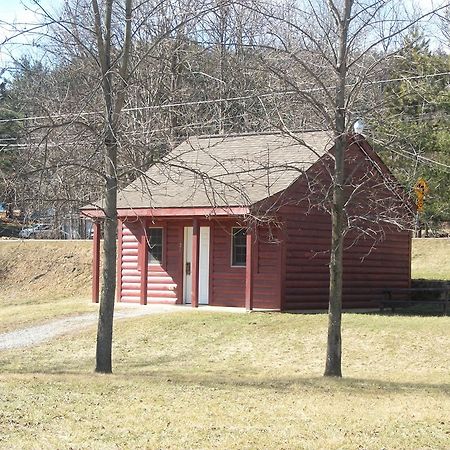 Mohican Little Brown Inn Loudonville Zewnętrze zdjęcie